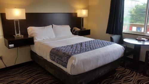 Tradewinds Motel image 25